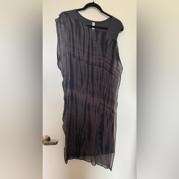 Maggie Ward Dresses & Skirts - NWT Maggie Ward Sleeveless Ribbed Dress with Chiffon Alligator Print Overlay S